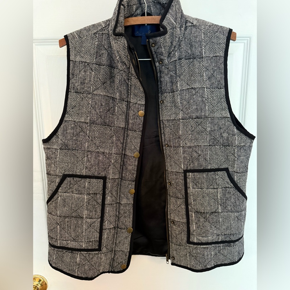 Blue Rain Fall/ Winter Black Patterned Patchwork vest Sz L EXCELLENT CONDITION